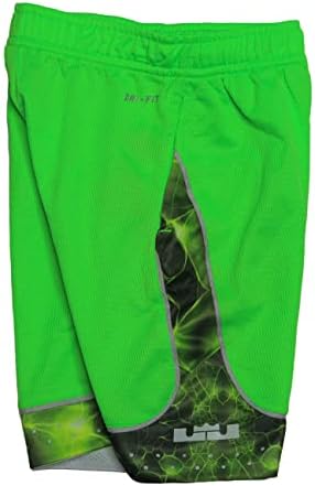 Dri-Fit Мали момчиња шорцеви со големина 4,0 боја на зелена боја