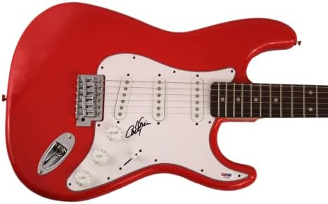 Карли Симон потпиша автограм со целосна големина тркачки автомобил Црвен Fender Stratocaster Електрична гитара со PSA/DNA автентикација