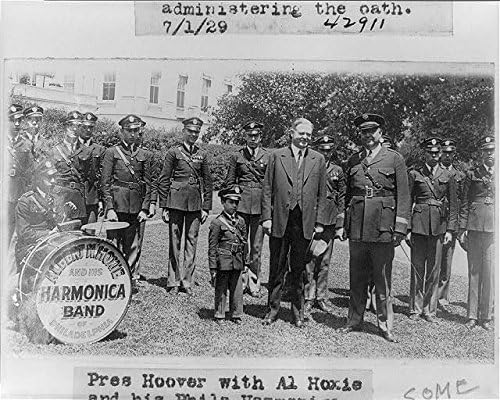 Фото: Претседателот Хувер, Ал Хокси, Хармоника Бенд, Кенет Гудјеар, 5 годишна маскота, 1929 година